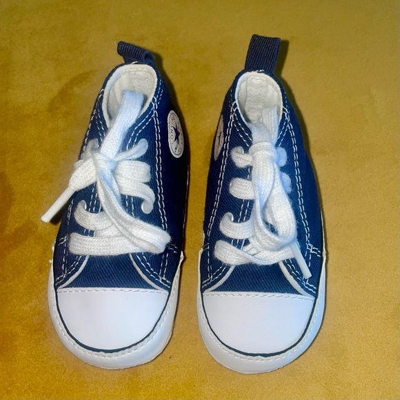 Converse Unisex-Child Navy Blue First Star High Top Sneaker Size 3 - Picture 2 of 3